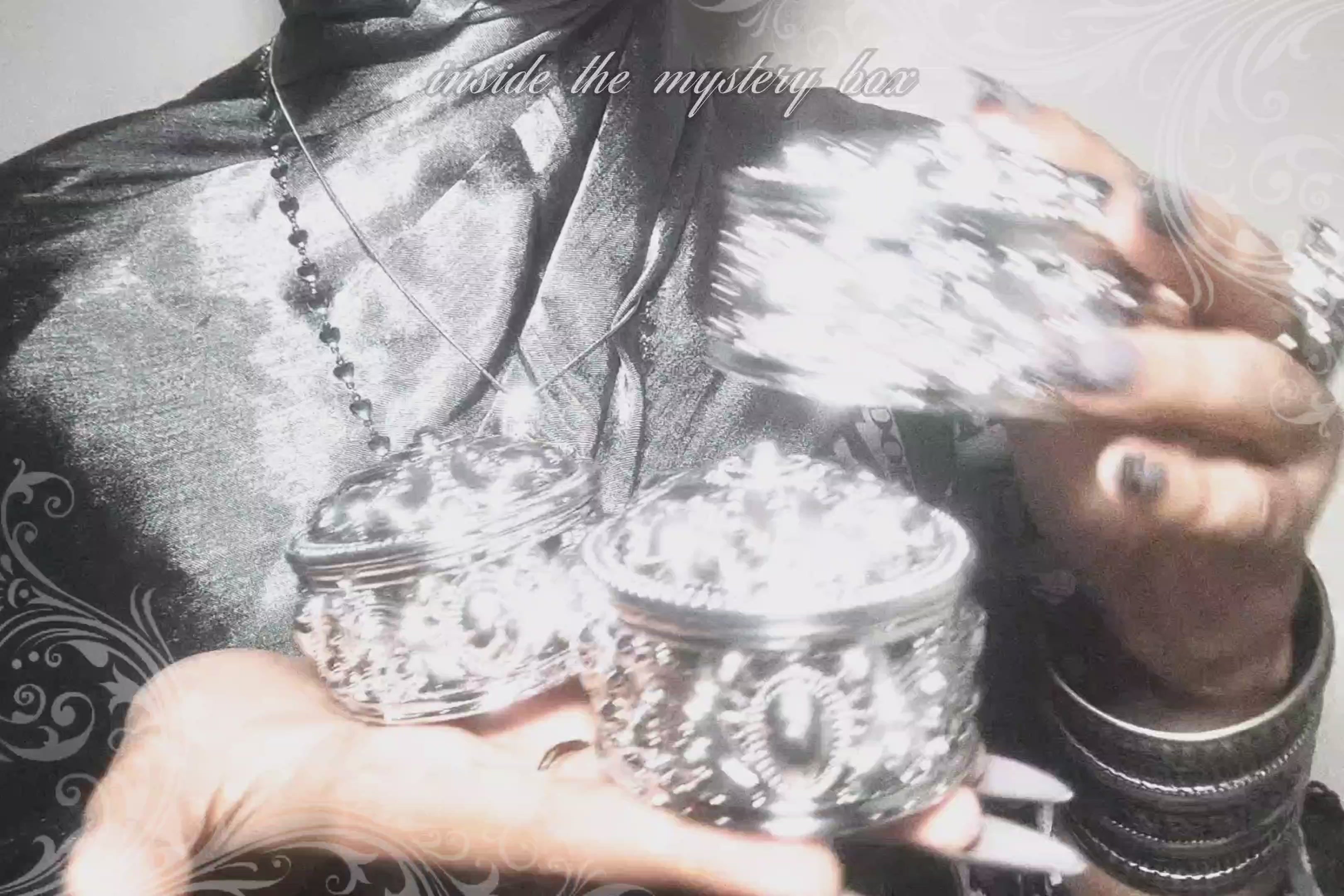 ཐི Silver themed Mystery Box ཋྀ
