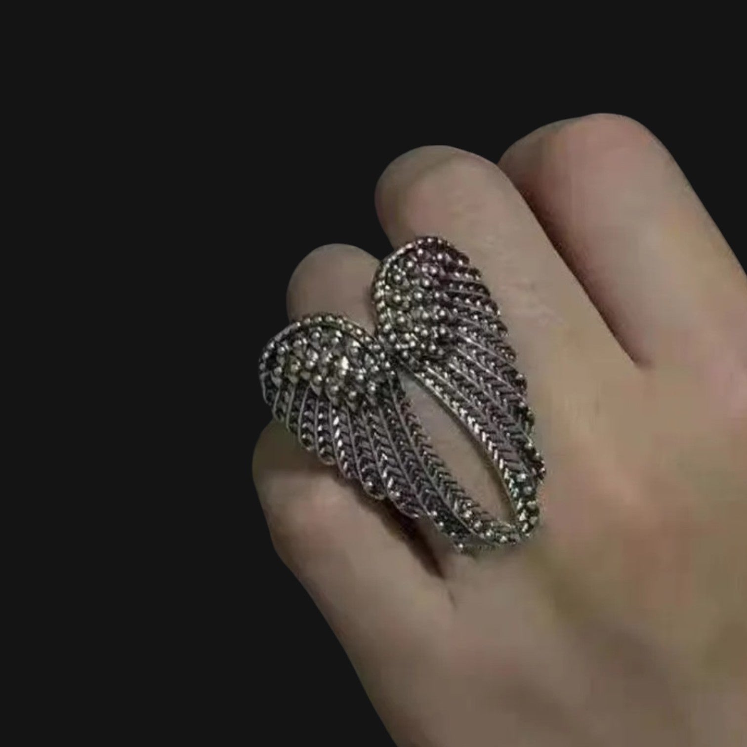 ཐི Angelwing Ring ཋྀ