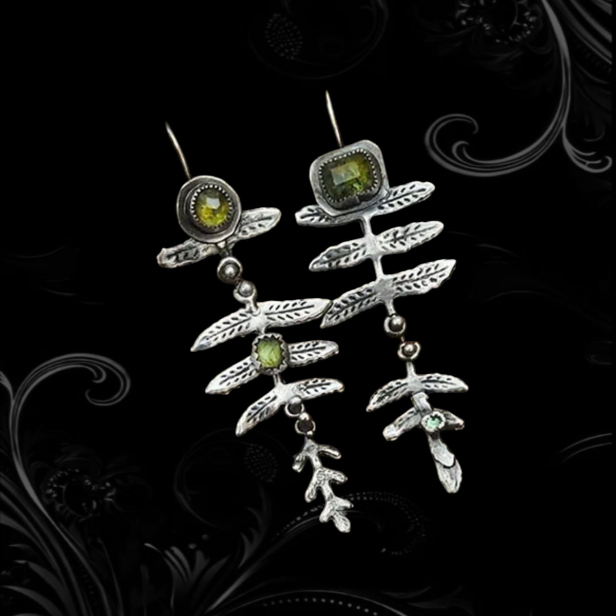 ཐི Willow Earrings ཋྀ
