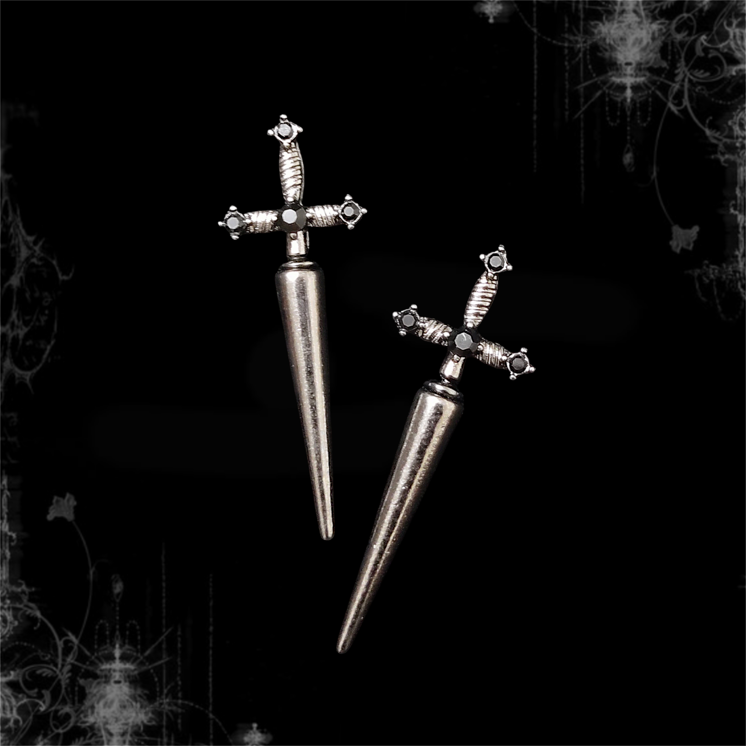 ཐི Sword Earrings ཋྀ