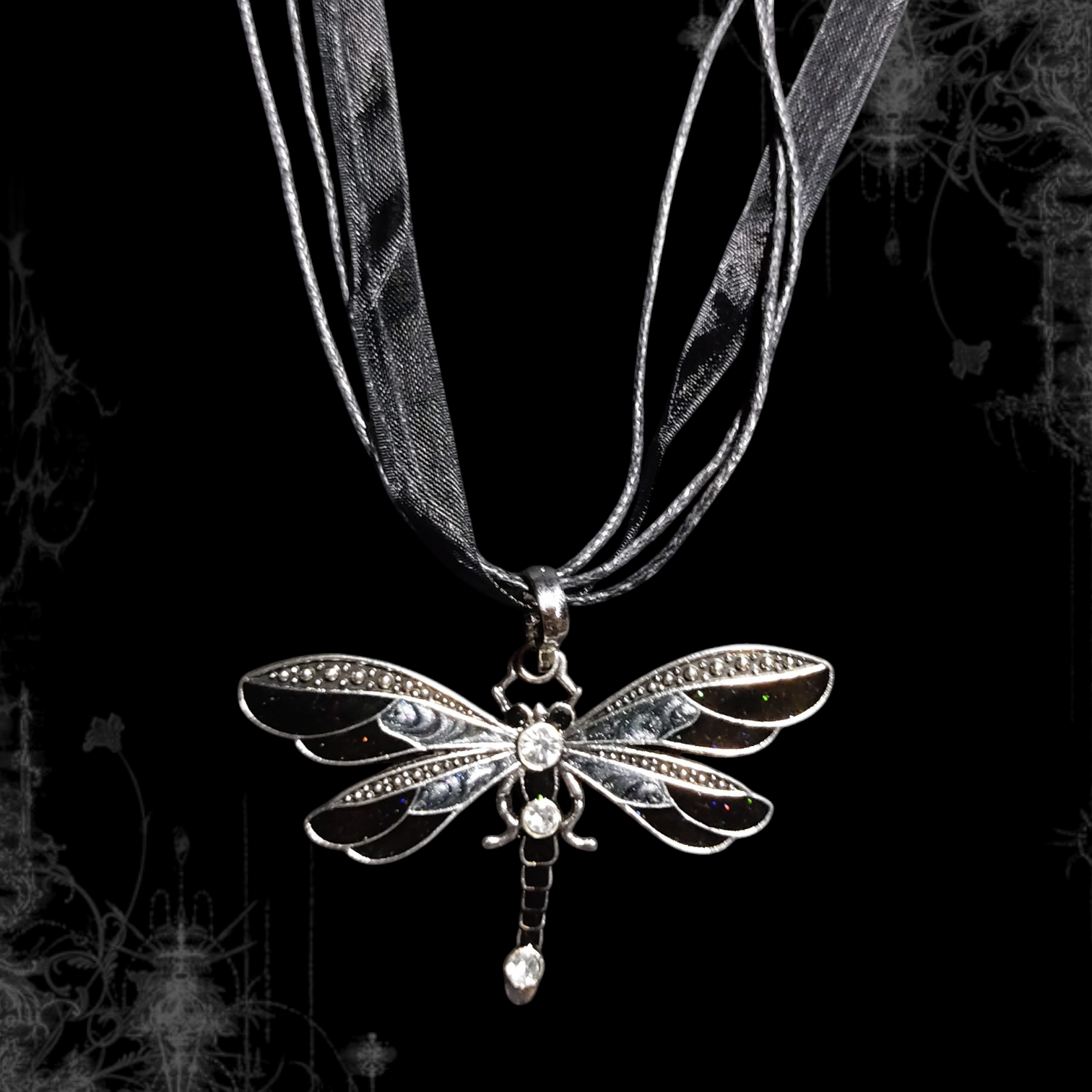 ཐི Dragonfly Necklace (Black) ཋྀ