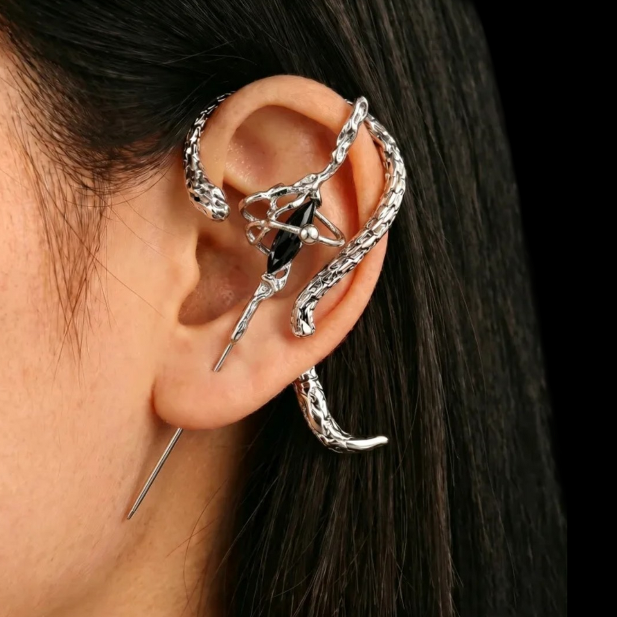 ཐི Onyx Serpent Cuff ཋྀ