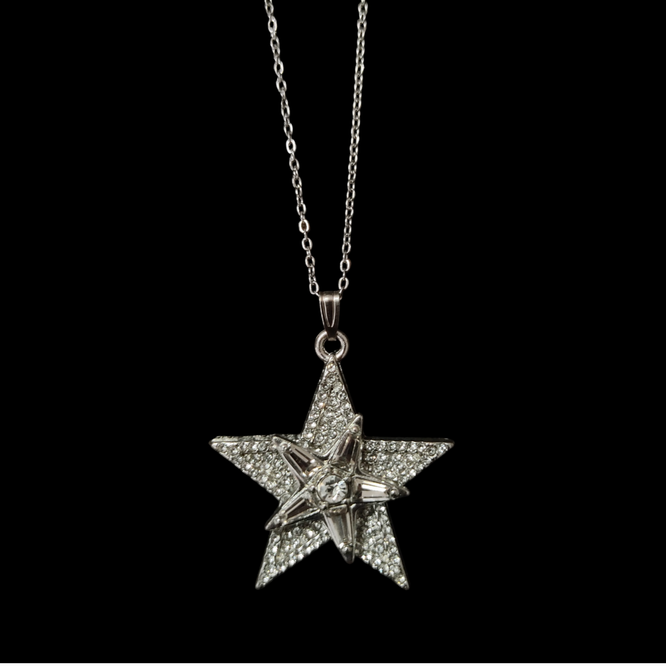 * ੈIced Star Necklace✩‧₊˚
