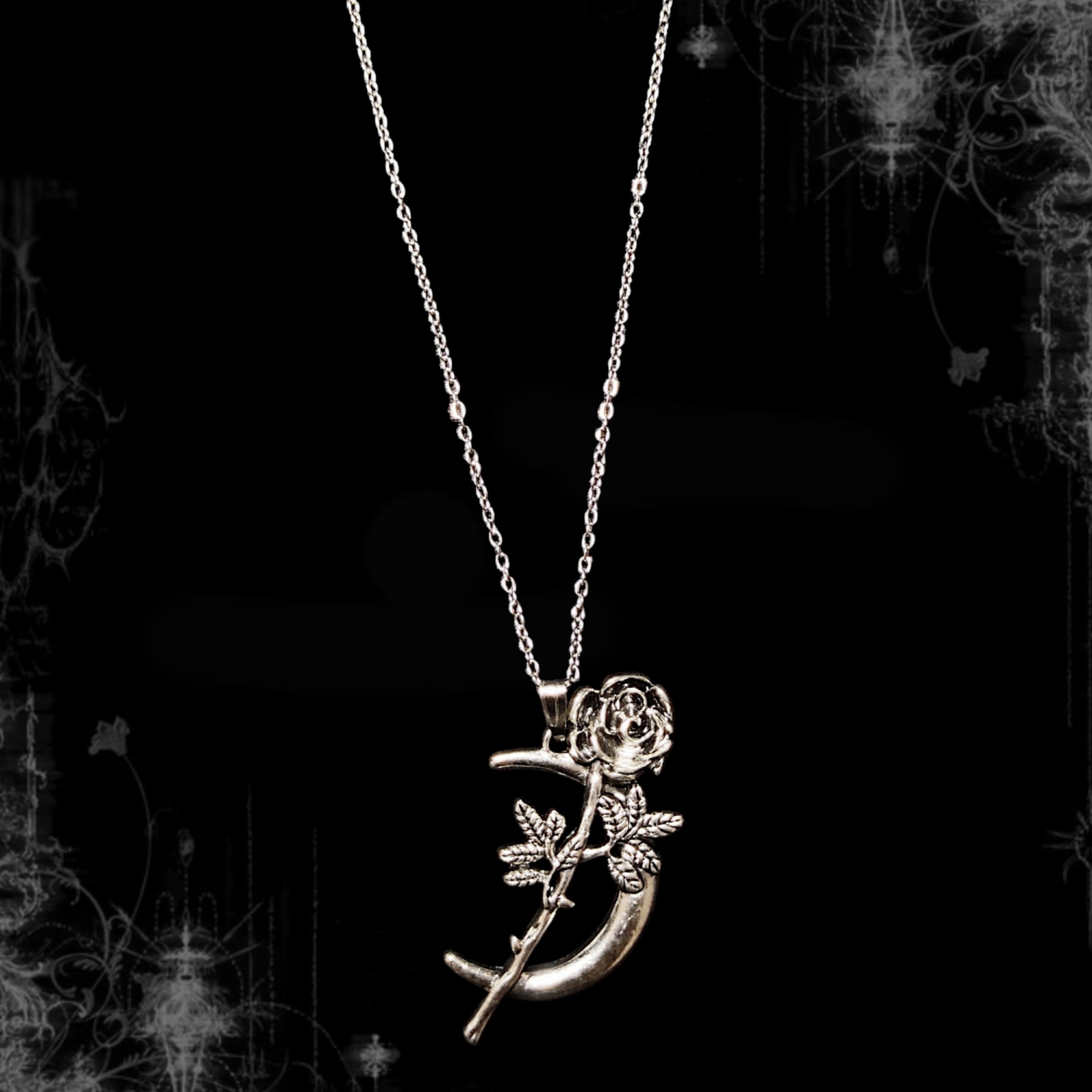 ཐི Moon w Rose Necklace ཋྀ
