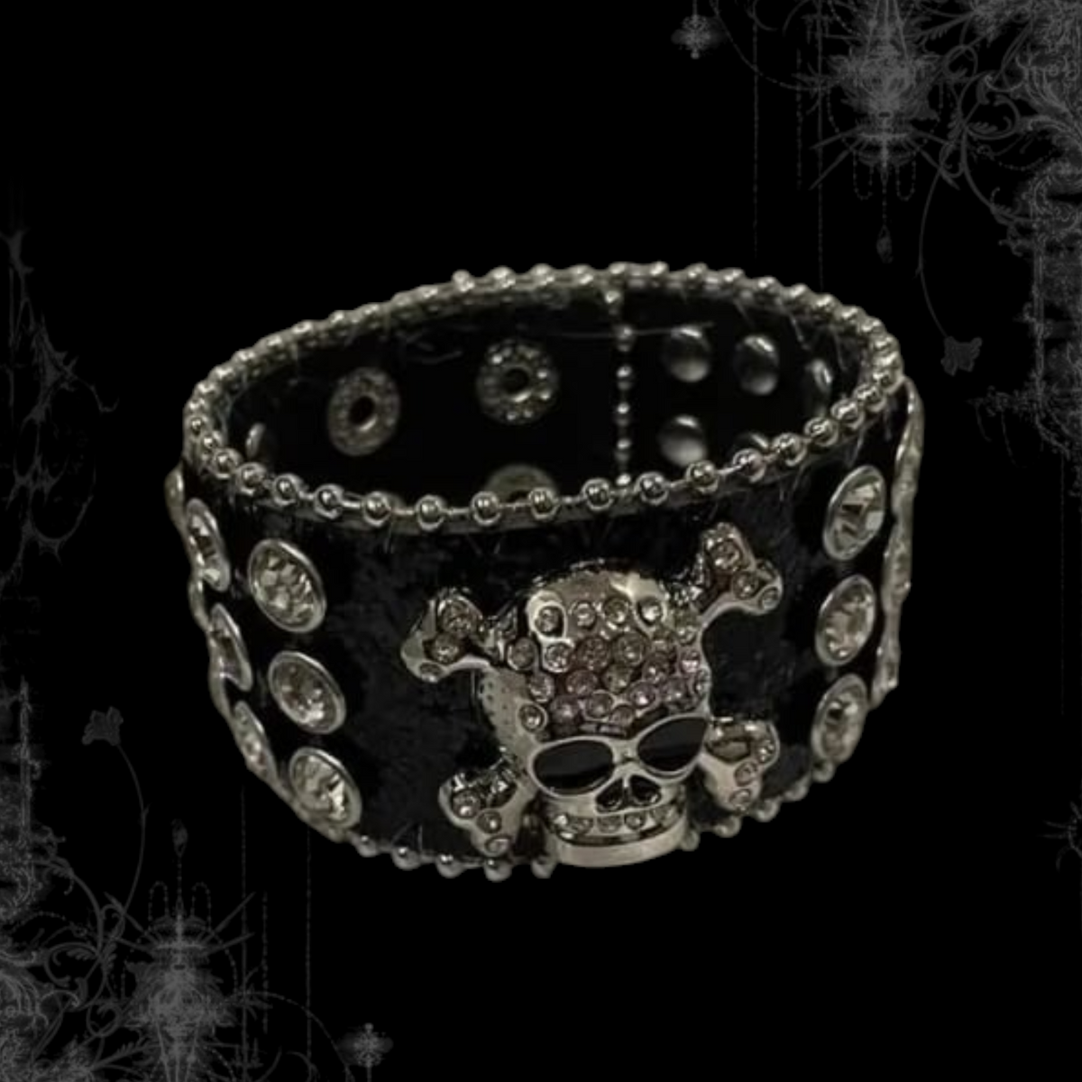 ཐི Graveyard Bracelet ཋྀ
