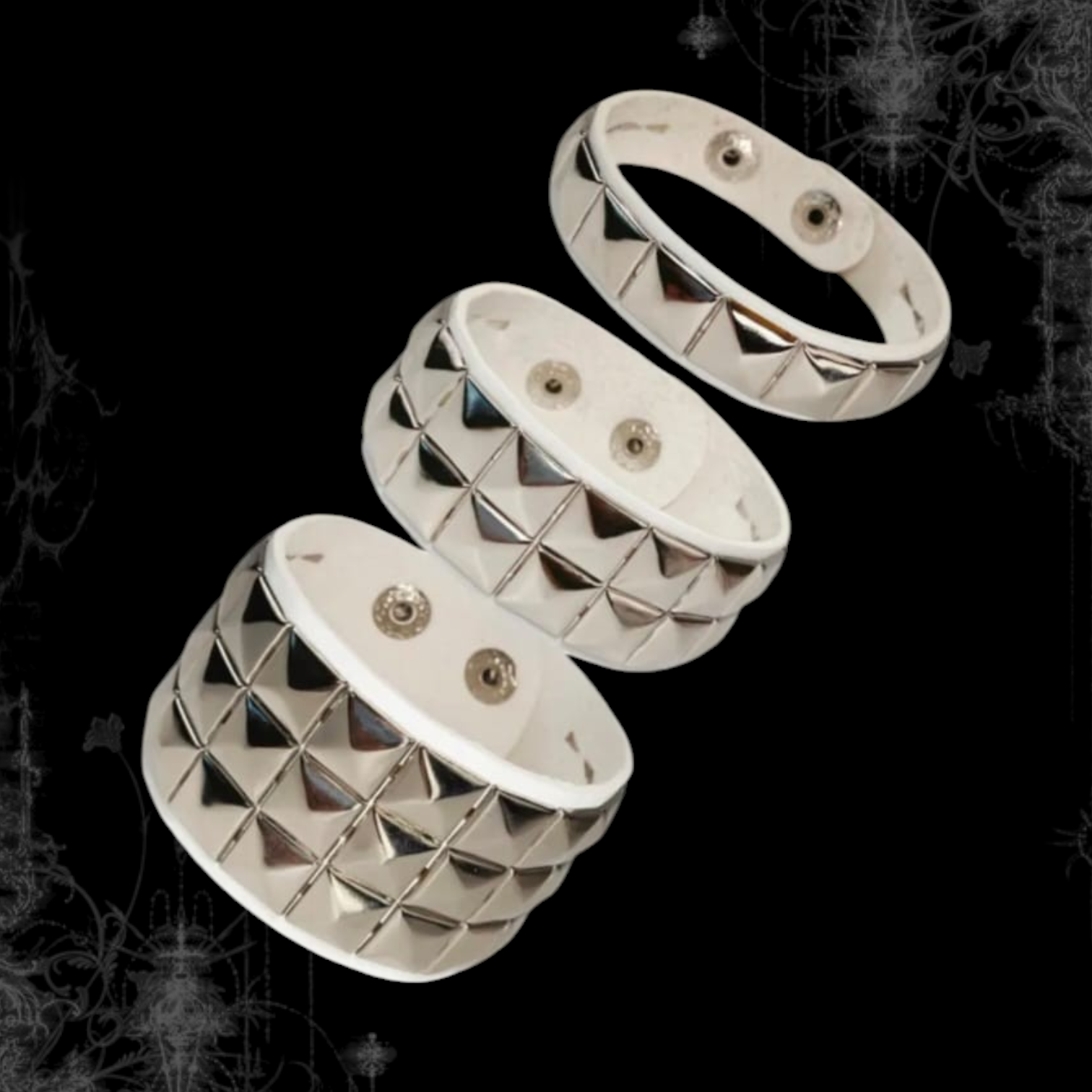 ཐི Studded Bracelets Set (white) ཋྀ