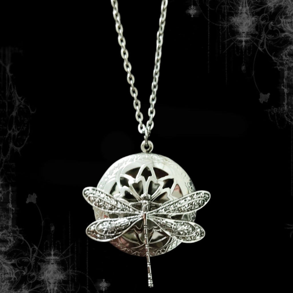 ཐི Dragonfly Necklace (Openable) ཋྀ