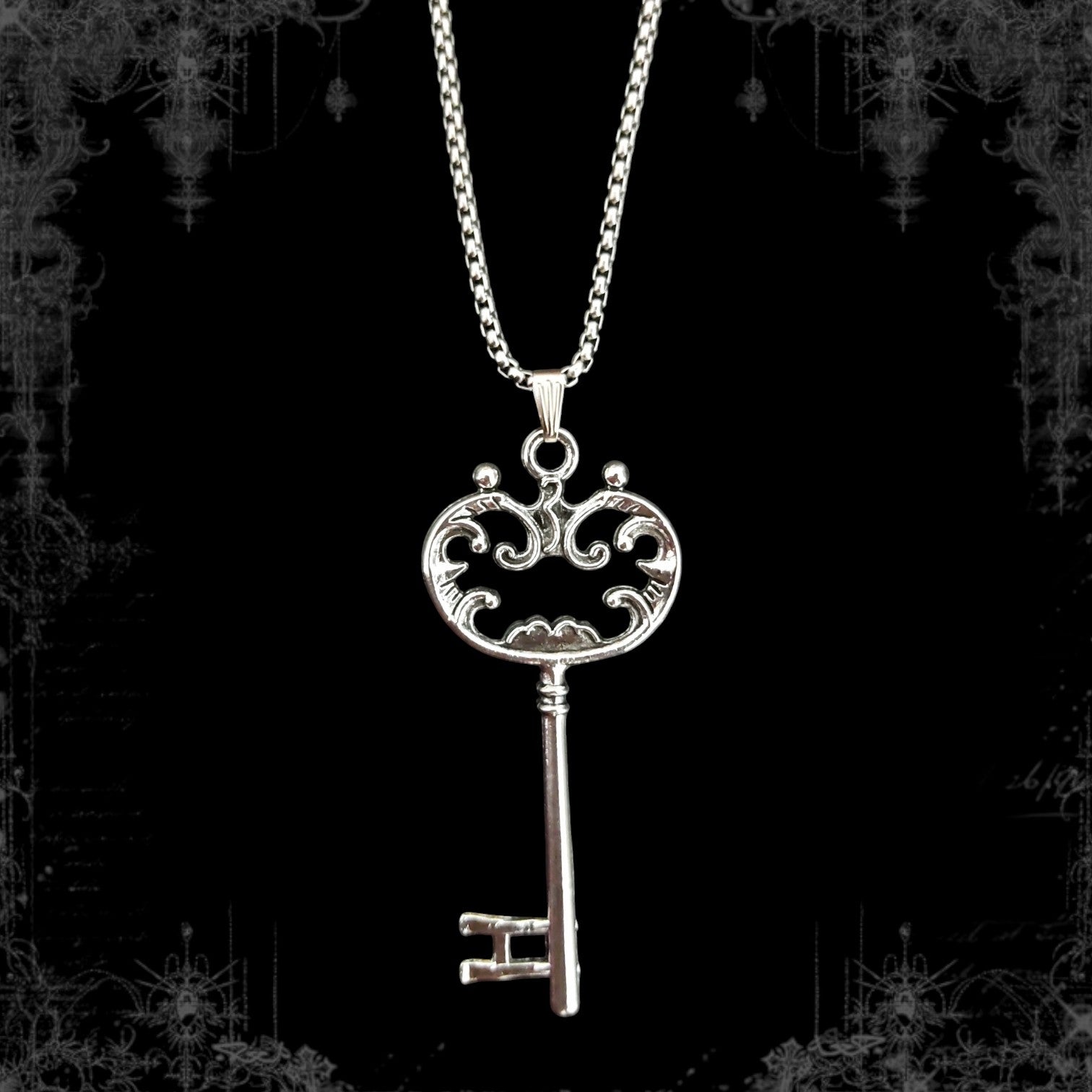 ཐི Enchanted Key Necklace ཋྀ