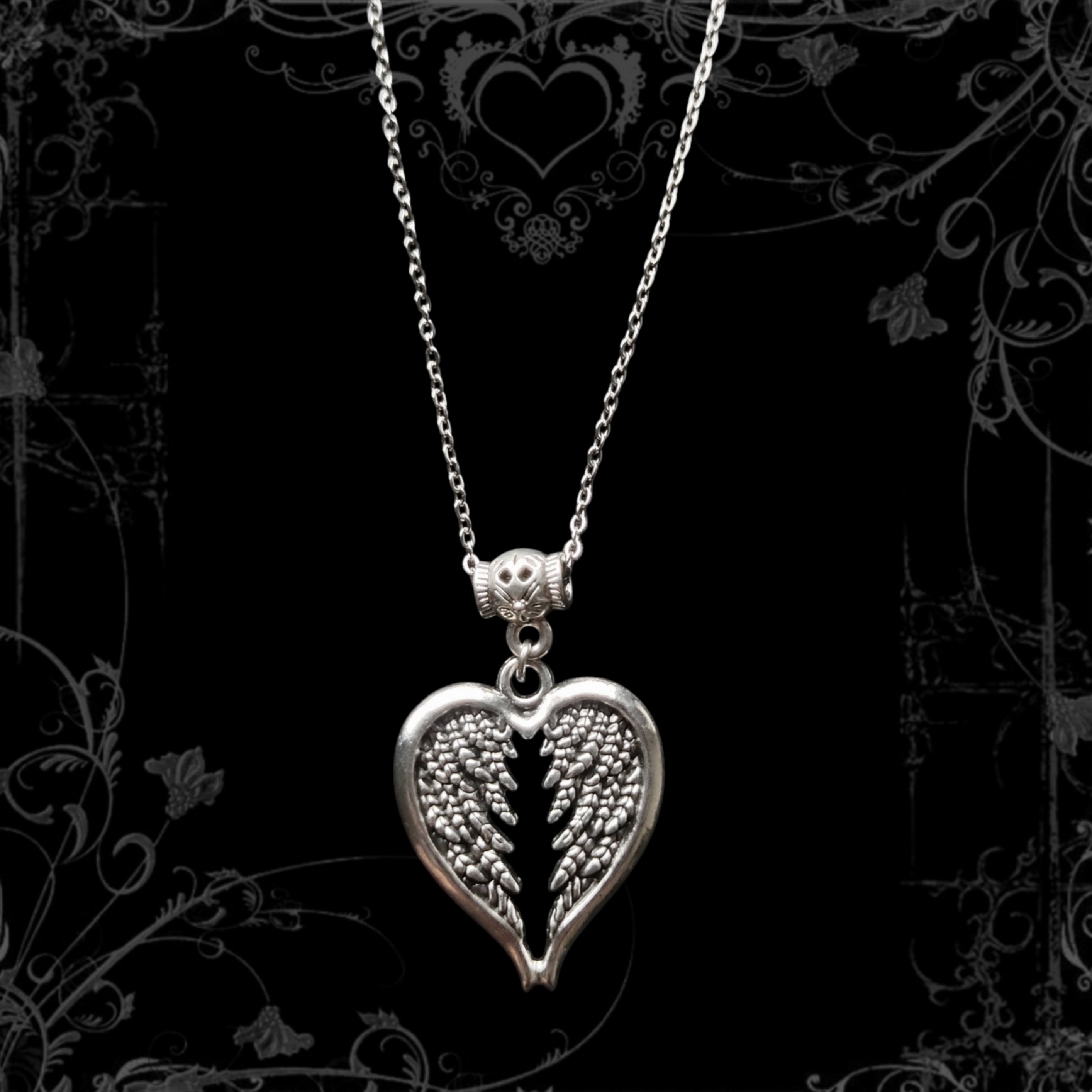 °⋆.ೃAngel Wing Necklace࿔*:･