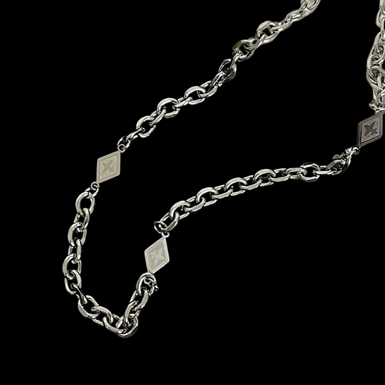 ཐི Cipher Necklace ཋྀ