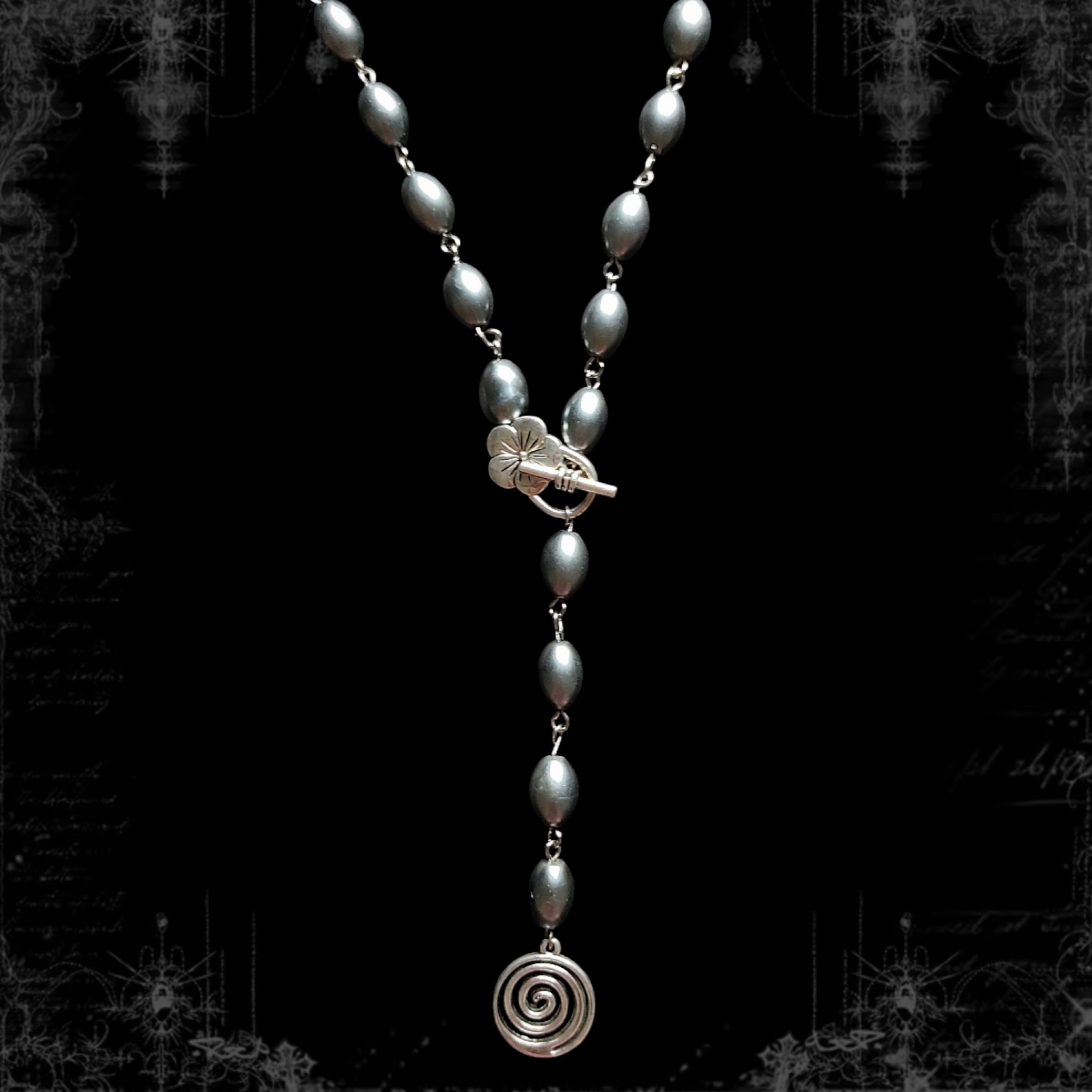 ཐི Ashen Y Necklace ཋྀ