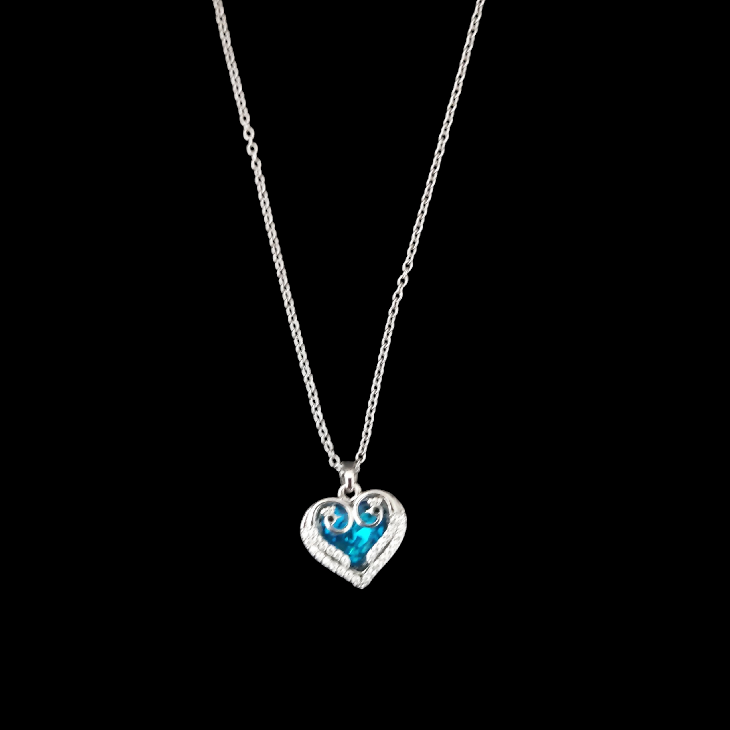 * ੈBlue Heart Necklace‧₊˚