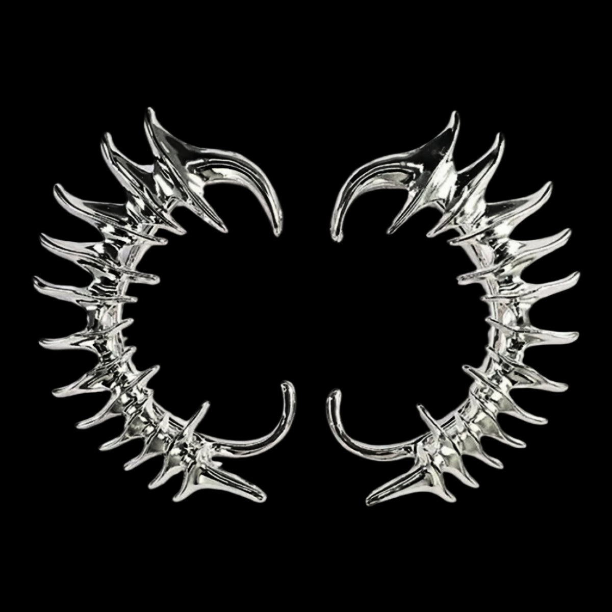 ཐི Spiked Ear Cuff (small size) ཋྀ