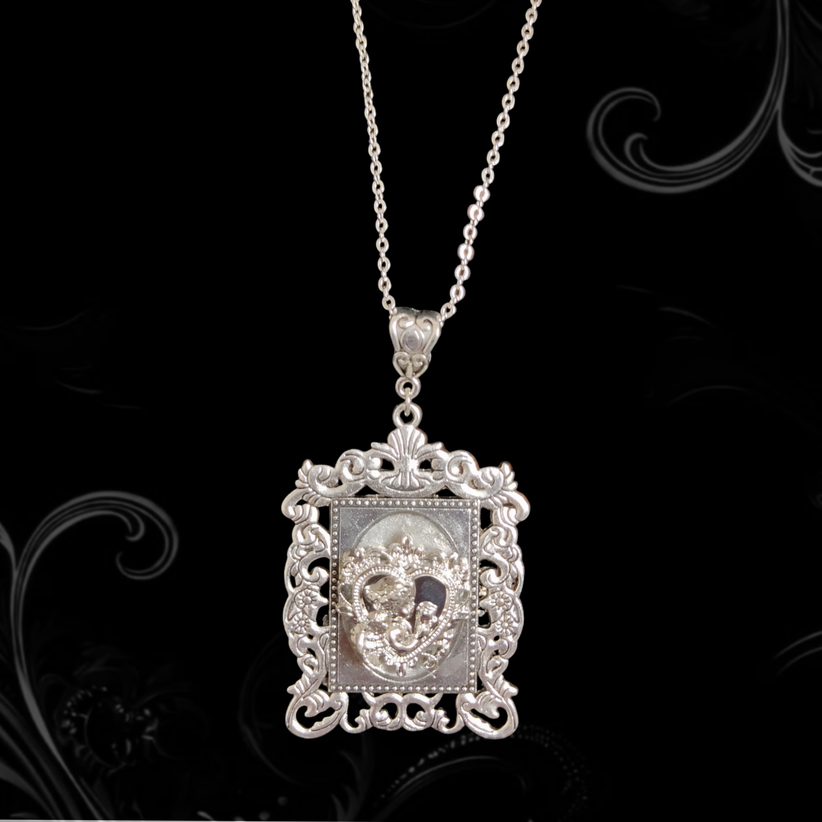 ཐི Divine Relic Necklace ཋྀ