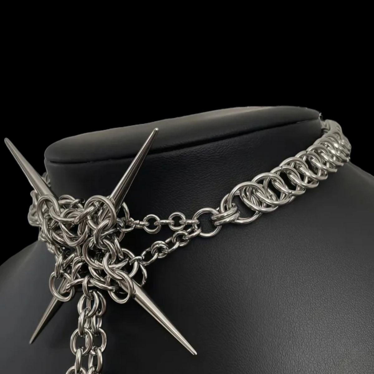 ཐི Spikefall Necklace ཋྀ