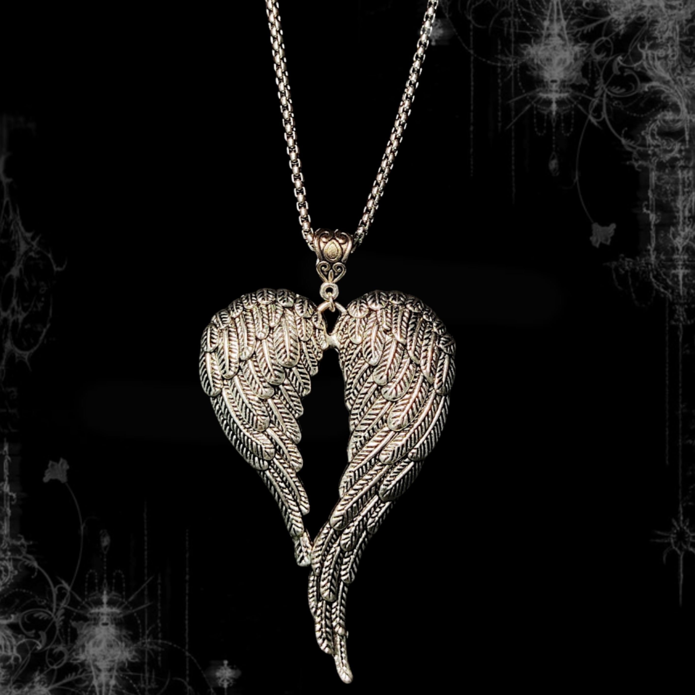 ཐི Fallen Grace 3 Layer Necklace ཋྀ