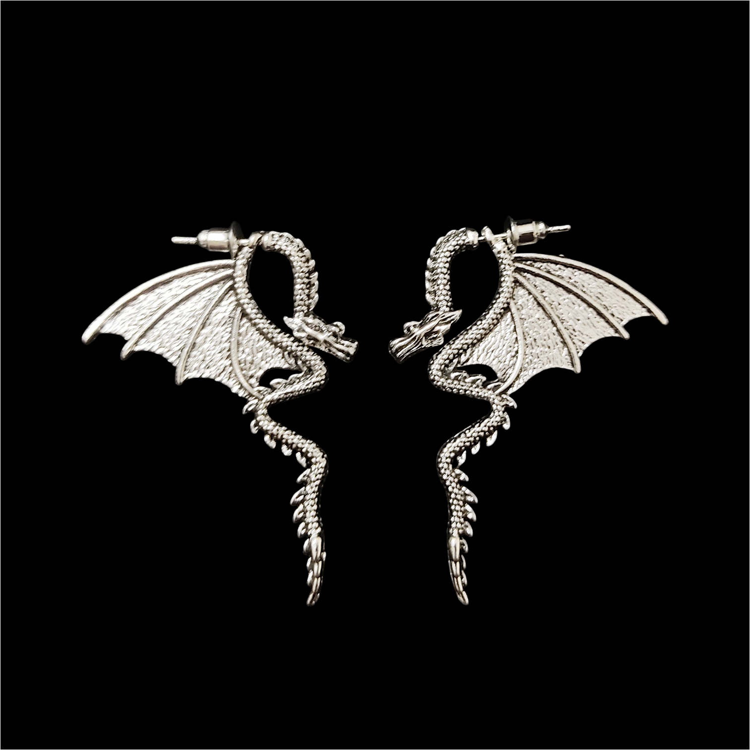 ཐི Dracarys Earrings ཋྀ