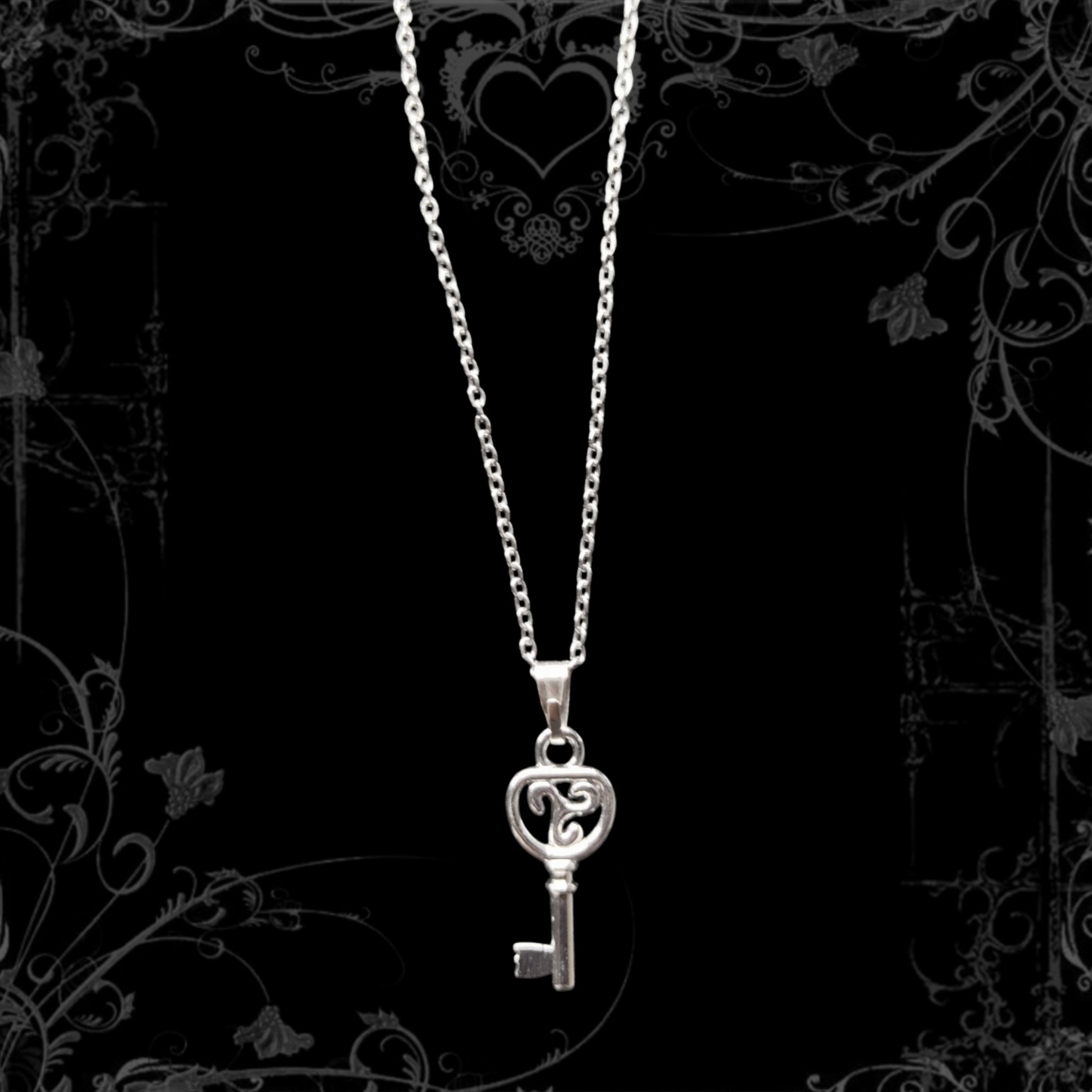 °⋆.ೃKey Necklace࿔*:･