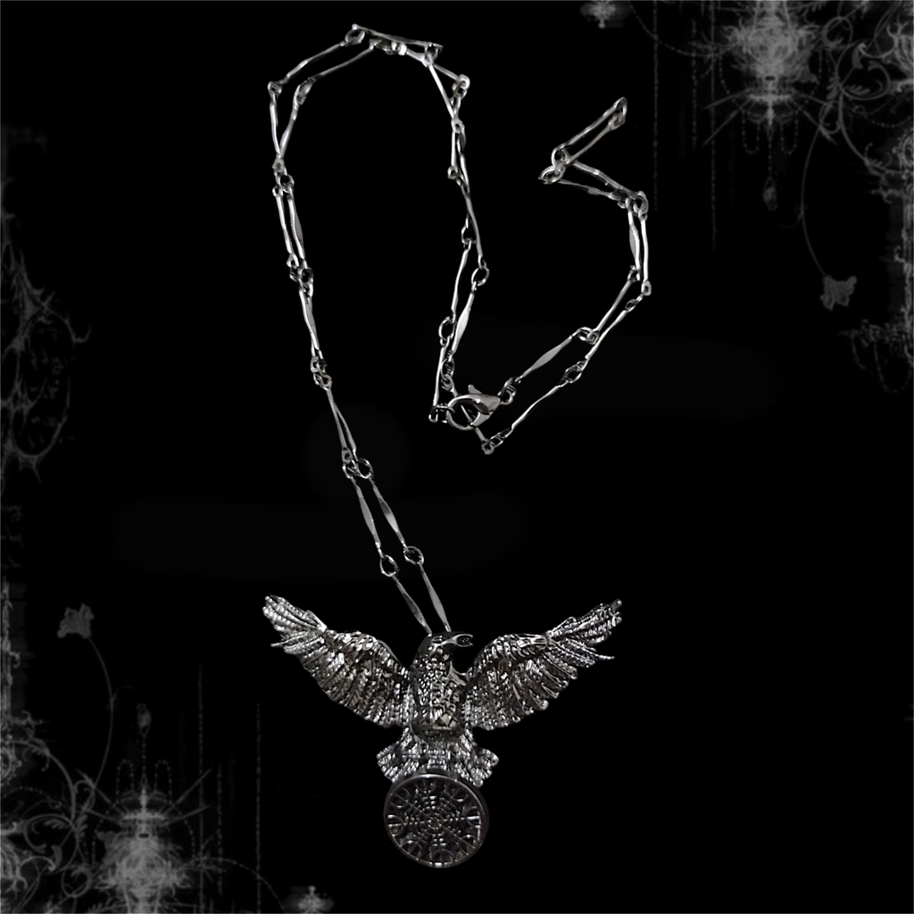 ཐི Black Eagle Necklace ཋྀ