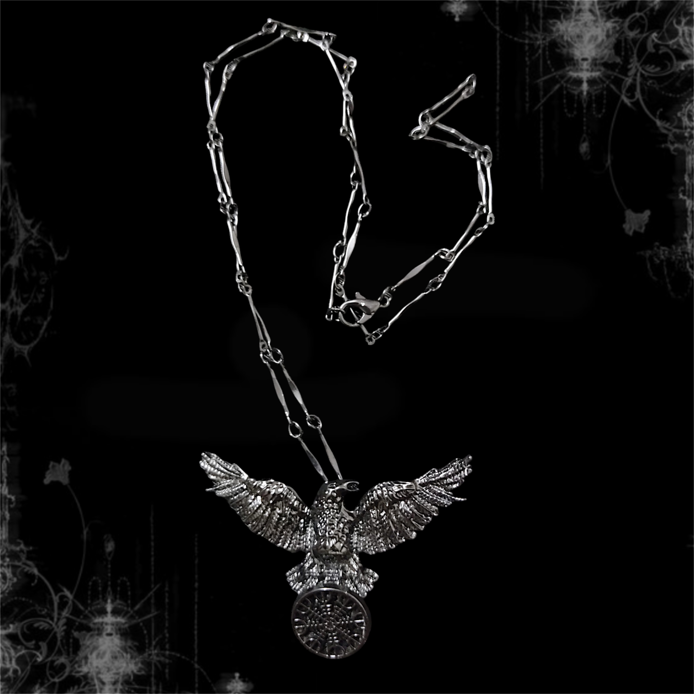 ཐི Black Eagle Necklace ཋྀ