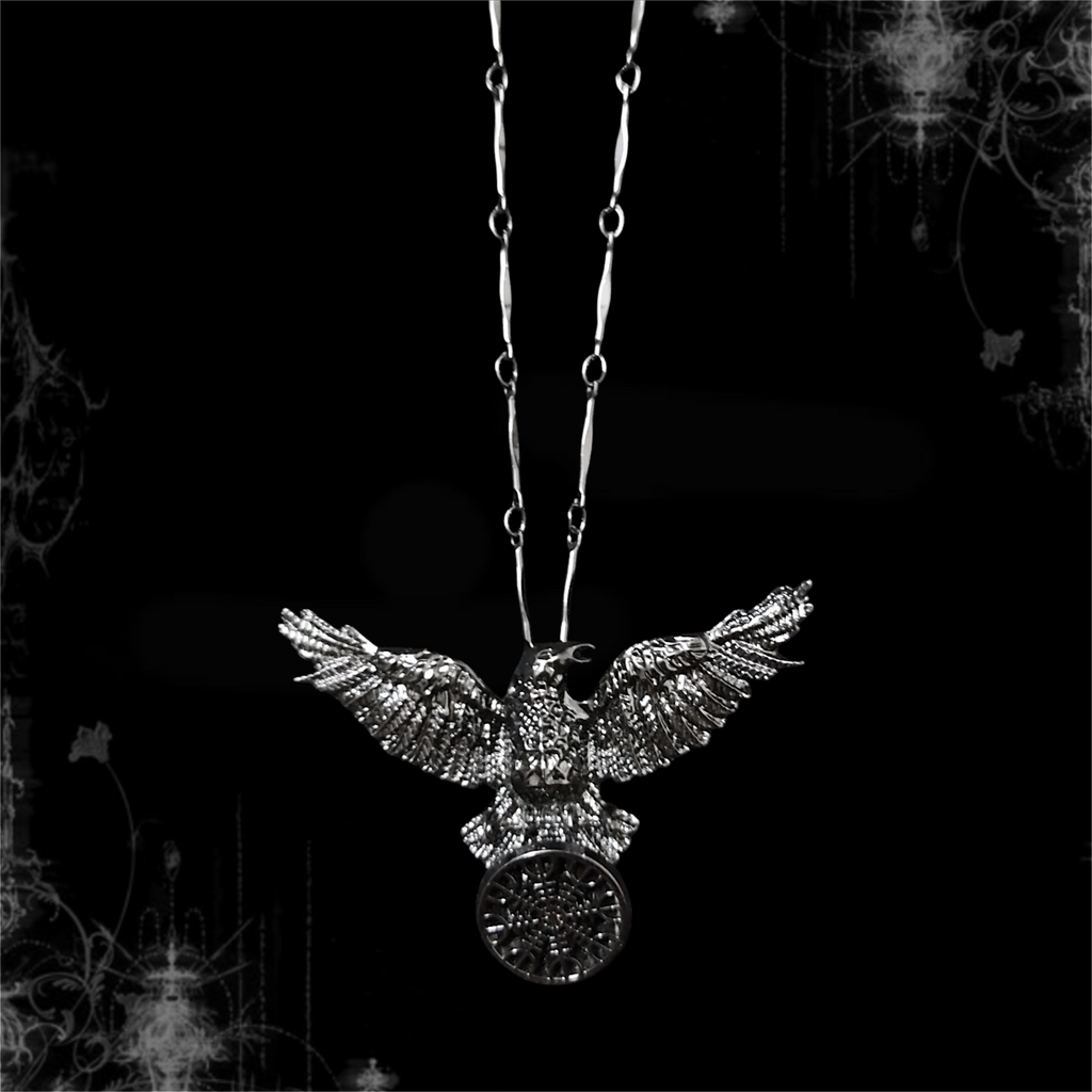 ཐི Black Eagle Necklace ཋྀ