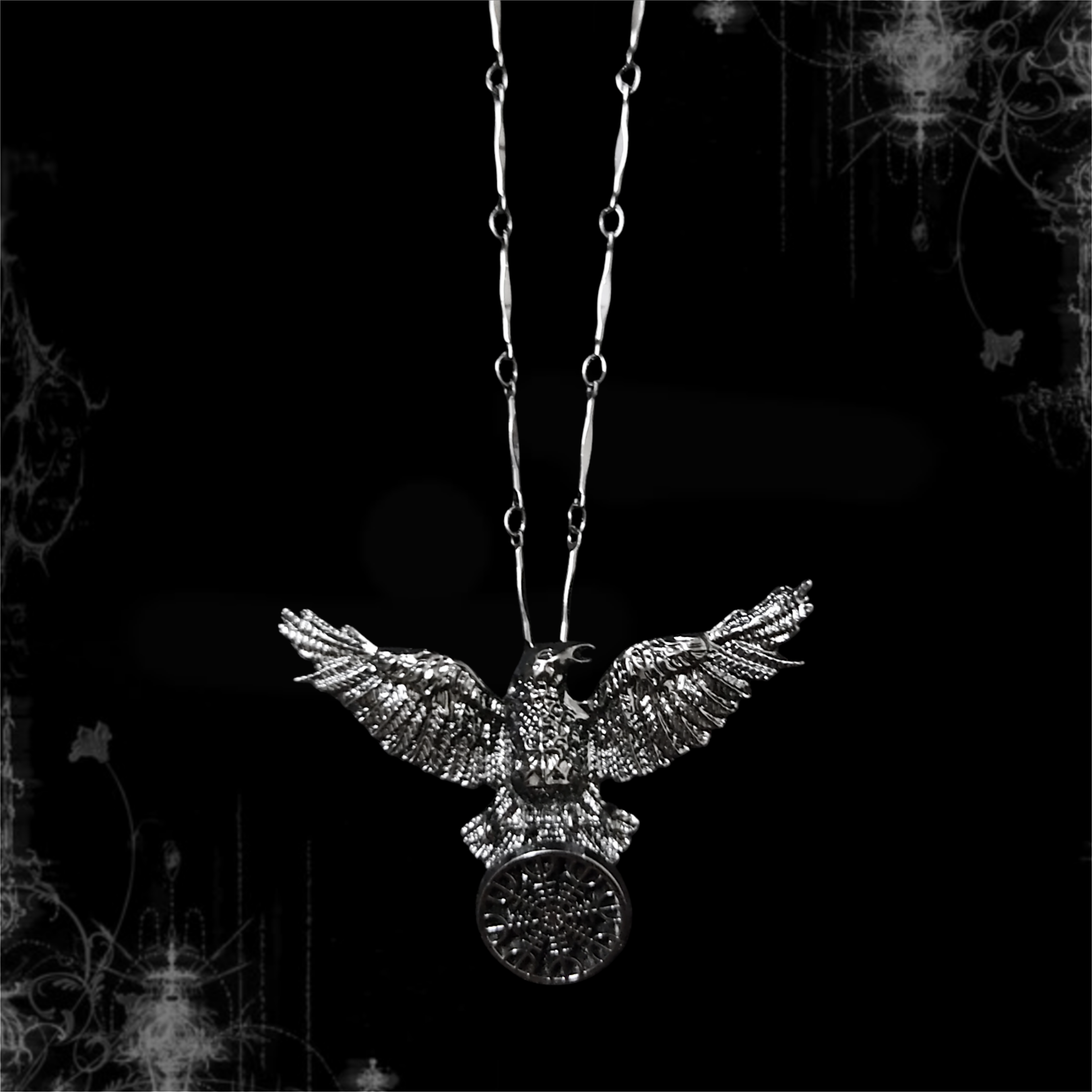 ཐི Black Eagle Necklace ཋྀ