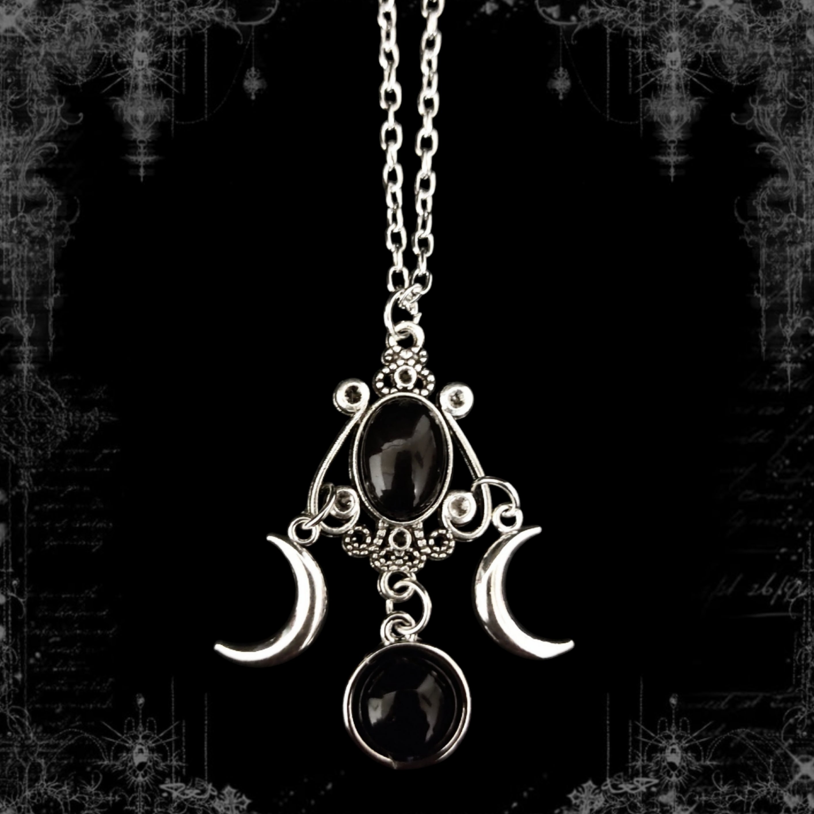 ཐི Obsidian Eclipse Necklace ཋྀ