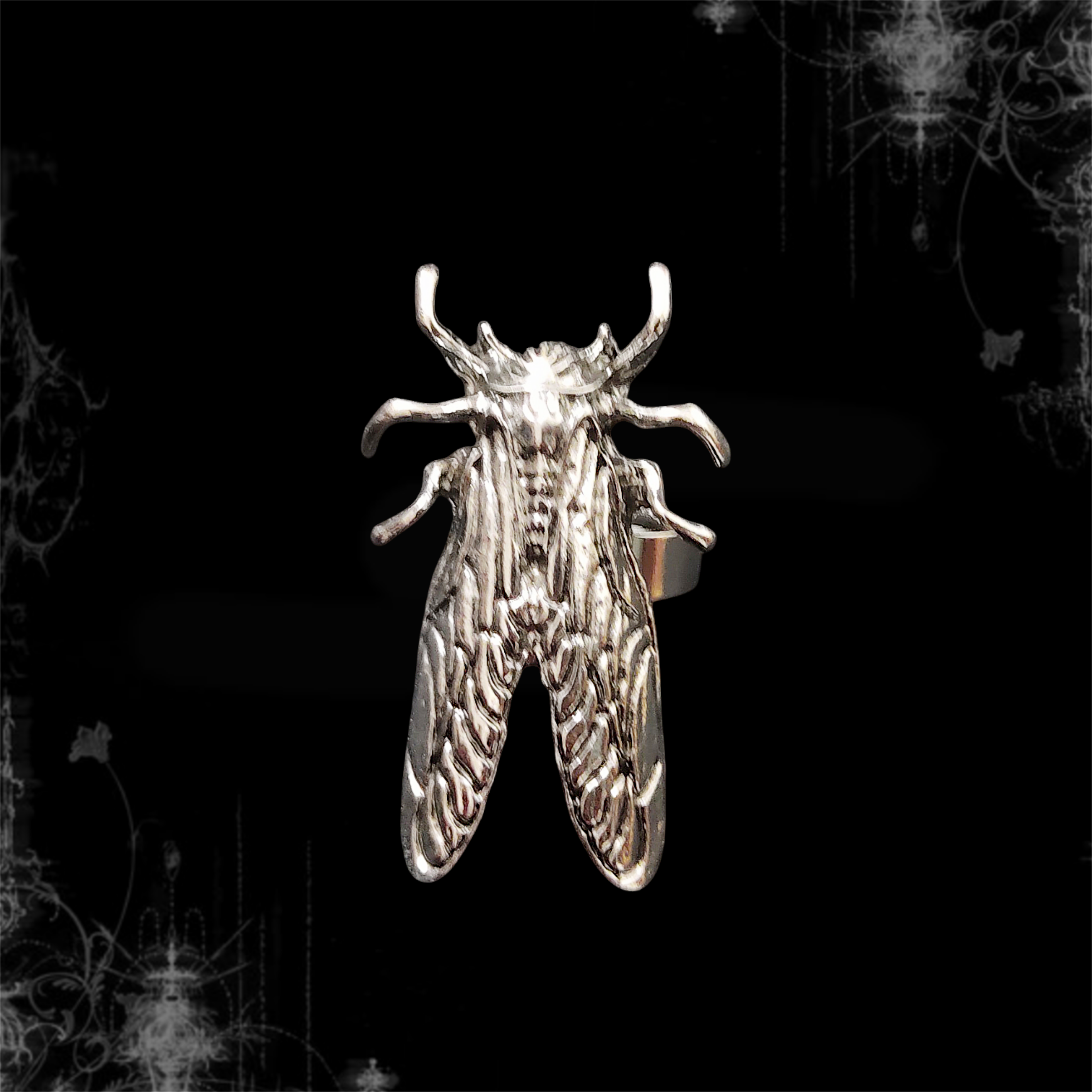 ཐི Insect Ring ཋྀ